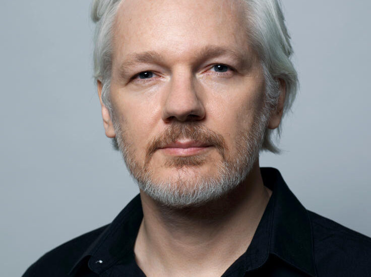 Uk autorizzi partecipazione Assange a cerimonia Premio Sacharov