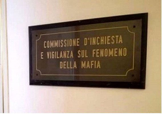 Fin dove è mafia?